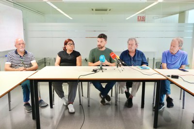 El projecte Parelles Lingüístiques ha estat impulsat pel Servei d'Acollida Municipal i s'ha desenvolupat amb la Coordinadora de Gent Gran i Voluntari….