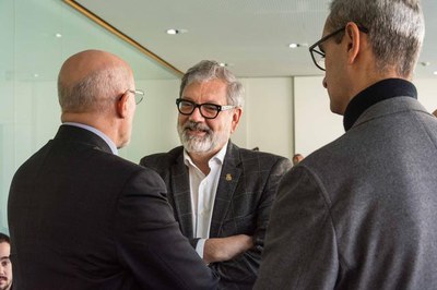 L'alcalde Fèlix Larrosa, amb el secretari de Telecomunicacions de la Generalitat, David Ferrer, i el CEO del Mobile World Capital, Carles Grau..