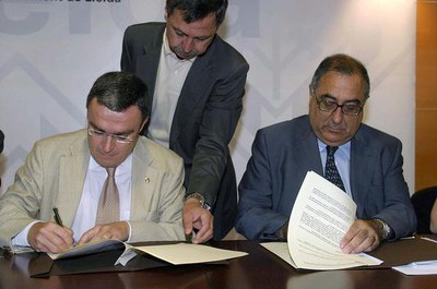 Àngel Ros i Joaquim Nadal han signat a Lleida el conveni del Pla de Barris per a la Mariola.