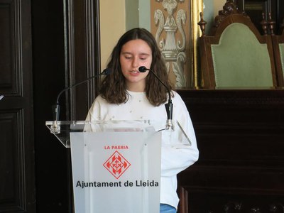 Bruna Masagué Artero ha guanyat en la categoria de 2n Cicle d'ESO amb la carta "Rabiosa actualitat"..