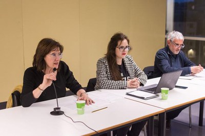 -Les regidores Montse Pifarré i Elena Ferre s'han adreçat als participants en la constitució del Consell de Zona 01..