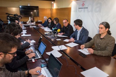 L'alcalde de Lleida, en un moment de la seva intervenció en la roda de premsa de la liquidació dels pressupostos..