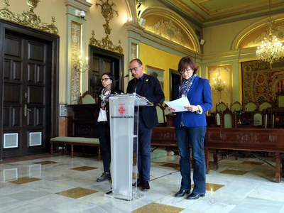 El paer en cap ha estat acompanyat per les tinents d'alcalde Jordina Freixanet i Montse Pifarré.