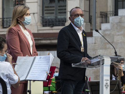 L'alcalde Miquel Pueyo ha presentat la pregonera de les Festes.