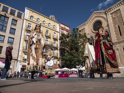 Els gegants romans i els egipcis han fet acte de presència.