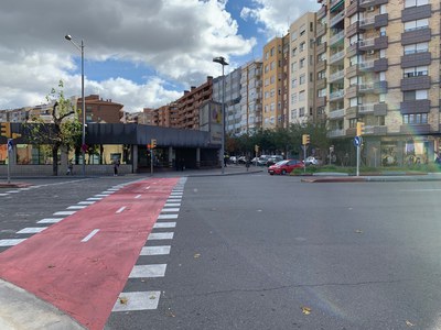 El nou tram enllaçarà amb el ja existent davant del mercat municipal.