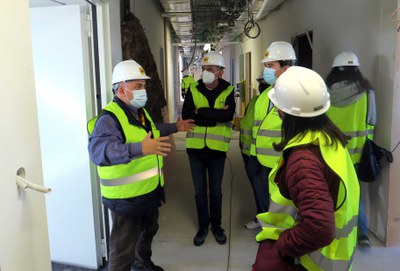 L'alcalde i la resta d'autoritats han visitat l'interior de l'edifici.