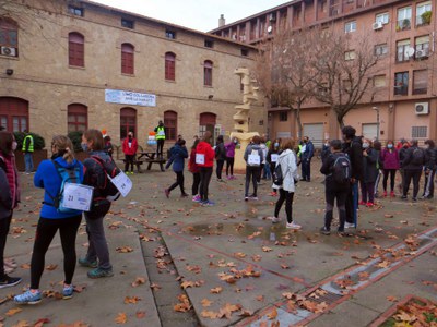 La sortida de la caminada ha estat a la plaça Rosa Sensat.