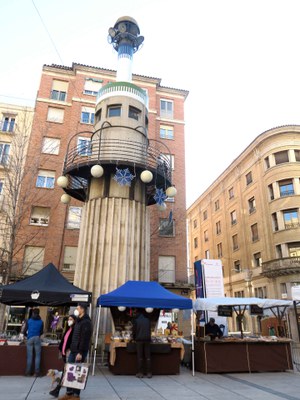 El Mercat de l'Hort s'ha traslladat a un altre indret de la plaça Sant Joan per garantir les mesures de seguretat.