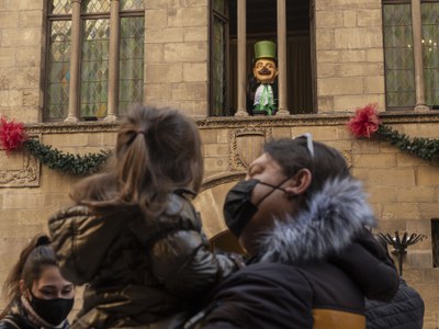 Aquest personatge de la cultura popular ha salutdat la ciutadania des de l'Ajuntament de Lleida..