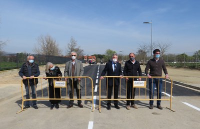 La Paeria ha enllestit la primera fase de la prolongació del carrer del Roure, que permet descarregar el trànsit d’altres vies properes i beneficiarà….