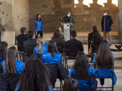 La recepció a l'equip femení de l'AEM s'ha fet al claustre de la Seu Vella de Lleida.