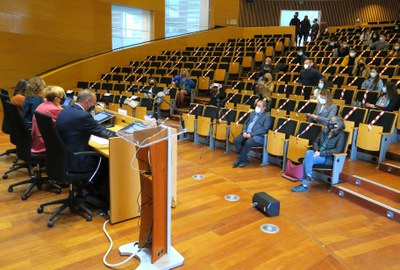 La jornada s'ha fet presencial, amb les mesures de seguretat, i telemàtica a través d'internet.