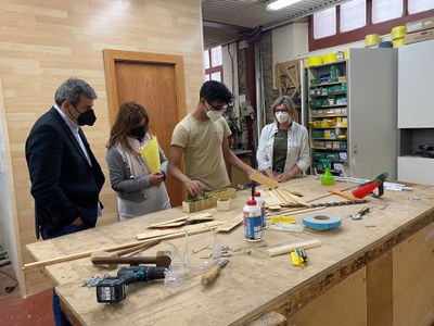 Melé ha saludat els alumnes i professors de la Casa d'Oficis..