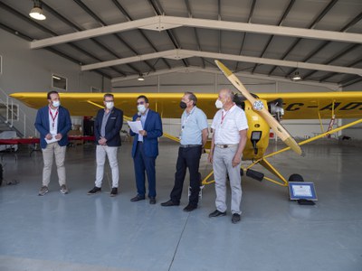 L'acte ha tingut lloc a l'hangar de l'aeroclub a Alguaire.