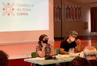 El tinent d'alcalde Sergi Talamonte i la regidora Elena Ferre, al Consell de Zona 3 de Pardinyes i entorns, aquest dimarts.