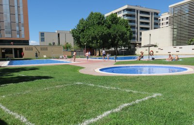 L'obertura de les piscines municipals s’ha fet sense incidències i amb les mesures Covid-19 establertes, que permeten un aforament del 70%.