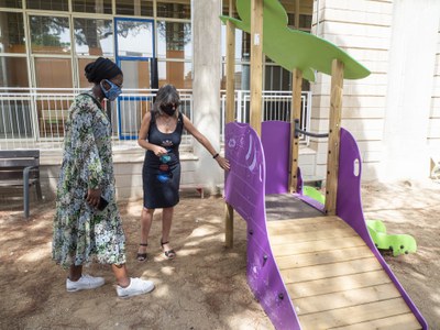 A l'EBM Bordeta s’ha instal·lat una estructura de joc infantil al pati.