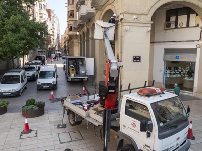 Aquest matí es treballa en la instal·lació de les videocàmeres.