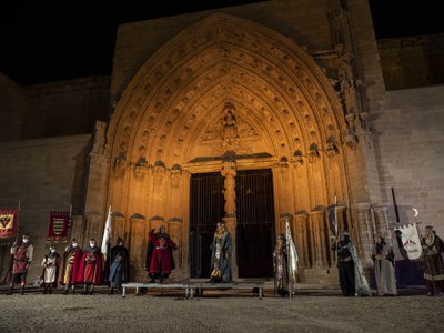 La batalla s'ha lliurat davant la Porta dels Apòstols.