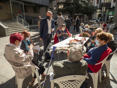 La campanya de sensibilització "Truca a la Porta", dins el programa Sempre Acompanyats, pretén afrontar diferents situacions de soledat de les person….