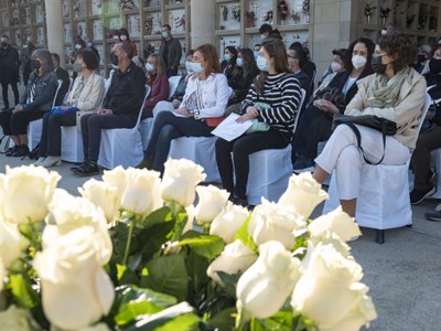 La Paeria ha habilitat l'espai Empremtes al cementiri de Lleida per a la memòria al dol perinatal.