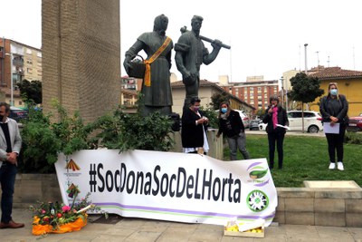 La tinent d'alcalde Sandra Castro ha ofert la col·laboració de la Paeria en el camí a l'empoderament de les dones al món rural.