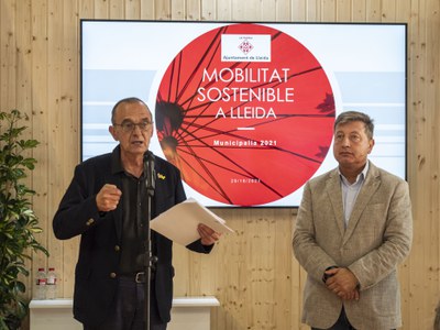 Pueyo i Castro, durant la presentació de la campanya als mitjans.