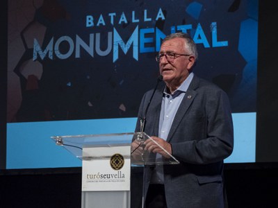 Joan Ramon González, president de l'Associació Amics de la Seu Vella, ha estat el conductor de l'acte.