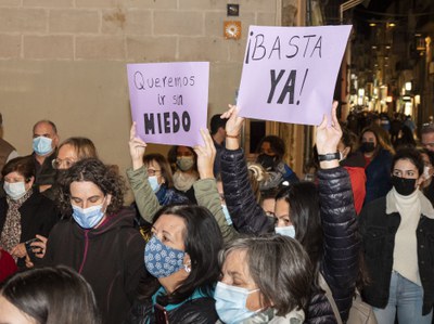 Els ciutadans i ciutadanes han manifestat el seu rebuig a la violència contra les dones.