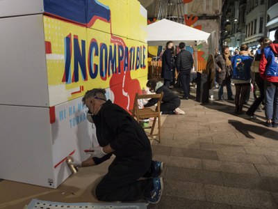 Un moment de l'elaboració d'aquest mural.