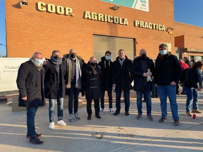 Esmorzar popular a la cooperativa, dins el programa d'actes de celebracio de Sant Antoni Abat.