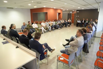 A la trobada han assistit els alcaldes del Segrià i representants de consells comarcals de la vegueria de Lleida.