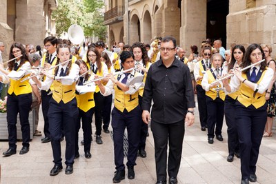 La banda siciliana ’Associazione Musicale Corpo Bandistico di Canicattini desfilant abans del seu concert.