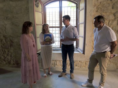 L’alumnat de l’IMO rehabilita l’antic taller d’hostaleria. Visita de l'alcalde accidental i del president de l'IMO.