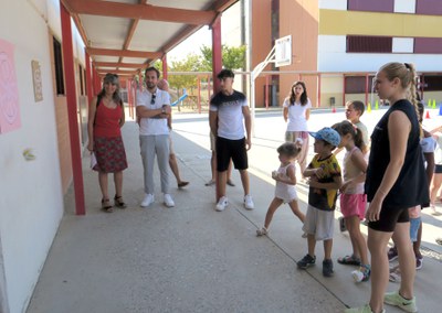 Sandra Castro i Ignasi Amor, a les activitats d'Estiu de Joc a l'escola Parc de l'Aigua, a la Bordeta.