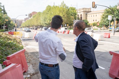 L'alcalde Miquel Pueyo i el tinent d'alcalde Toni Postius han comprovat el final de les obres de millora de la xarxa d'aigua potable a Lleida, a l'al….