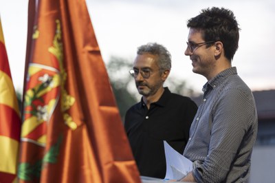 El primer tinent d'alcalde, Toni Postius, i el pregoner de la Festa Major de Ciutat Jardí, Jordi Solà..