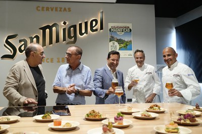 Josep Castellarnau, Miquel Pueyo, Óscar Latorre, Javier Torres i Joel Castanyé, avui a l'acte.