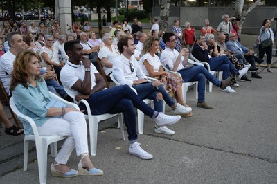 Una àmplia representació de paers, encapçalats pel tinent d'alcalde Antoni Postius, ha assistit al pregó de festes.