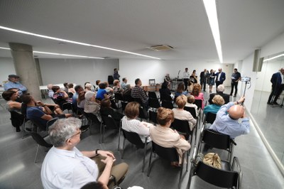 L'acte oficial d'inauguració de la Festa Major de l'Ereta s'ha traslladat a l'interior del centre cívic per la meteorologia.