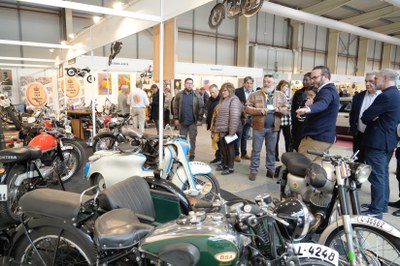El vicepresident de la Cambra, Marc Cerón, ha aportat cinc motos de la seva col·lecció privada.