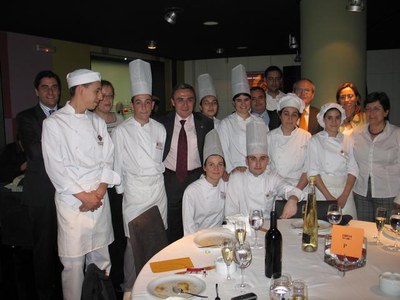 Els alumnes de l'Escola d'Hoteleria i Turisme de Lleida han presentat una visió molt personal de la gastronomia del caragol..