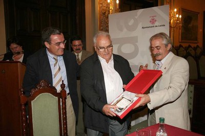 L'homenatge a un actiu representant veïnal, Josep Boneu..