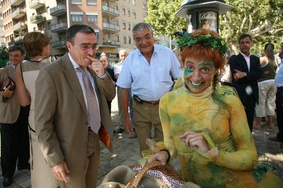 Un grup d'animació ha amenitzat la inauguració.