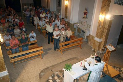 L'ermita de Grenyana ha acollit la missa de celebració del dia del soci.