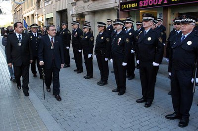 El paer en cap ha passat revista al cos de la Guàrdia Urbana.