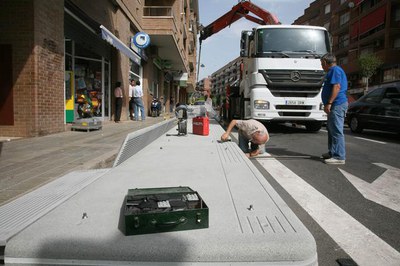 Les plataformes s'instal·len en llocs on les voreres són estretes o estan situats props de centres de gran afluència d'usuaris, com és el cas del CAP….