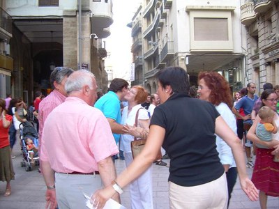 Camps, Yuguero i Ball han assistit a la concentració en suport a les dues lleidatanes.