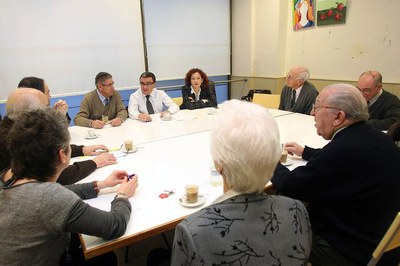 El paer en cap ha mantingut una trobada amb els membres de la junta de la llar..